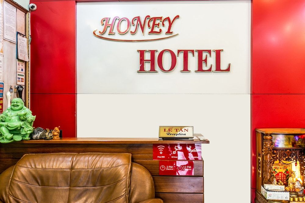 Honey Hotel 3