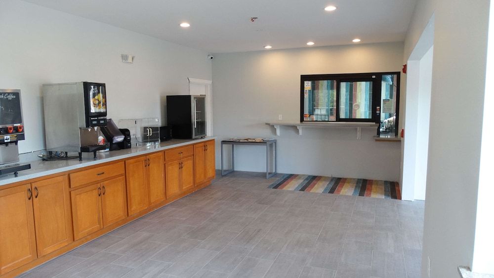 Motel 6 Houston, TX – Willowbrook Mall 2