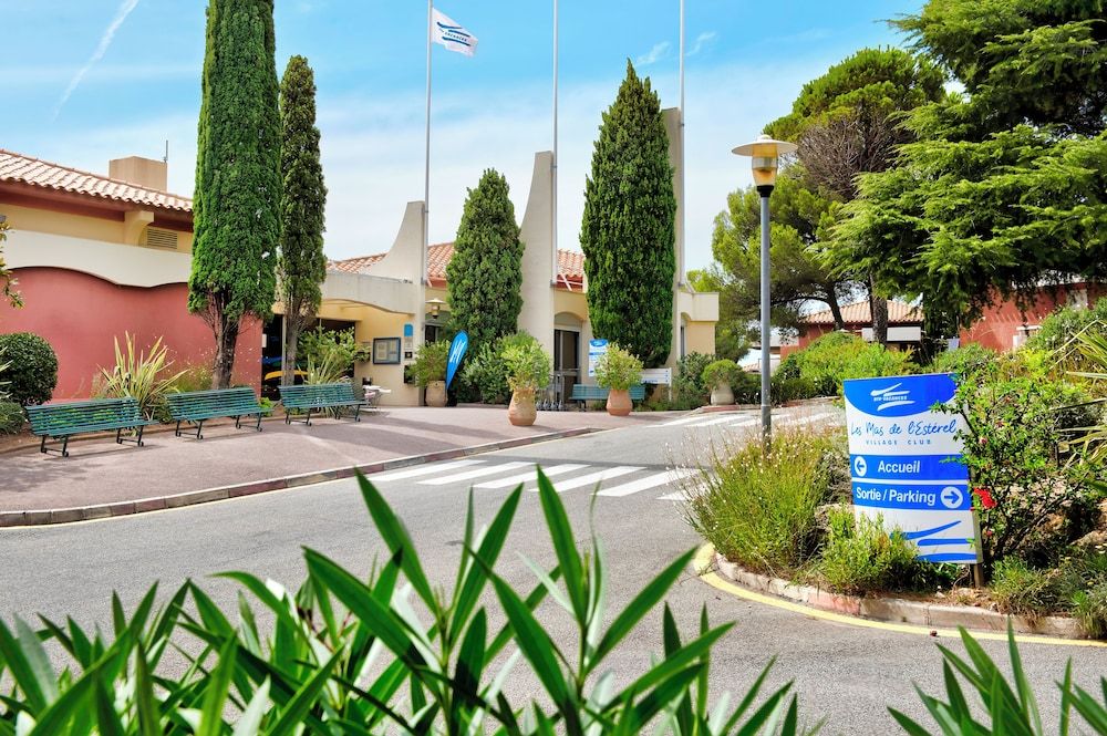 Village Club Les Mas de L'Esterel 3 estrelas em Agay