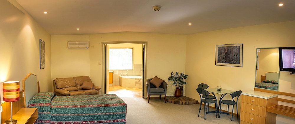 Pinnacle Holiday Lodge