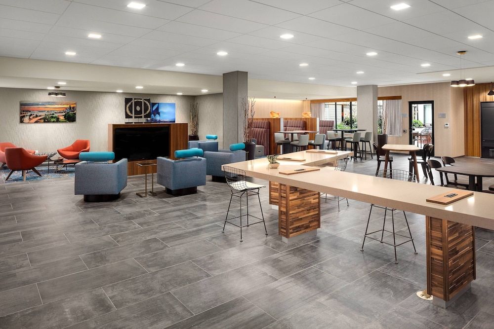 Courtyard by Marriott Seattle Northgate 3