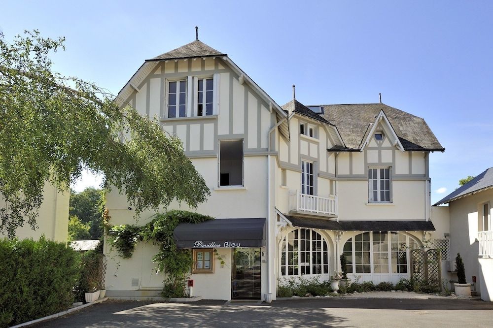 Pavillon Bleu 3 estrelas em Olivet