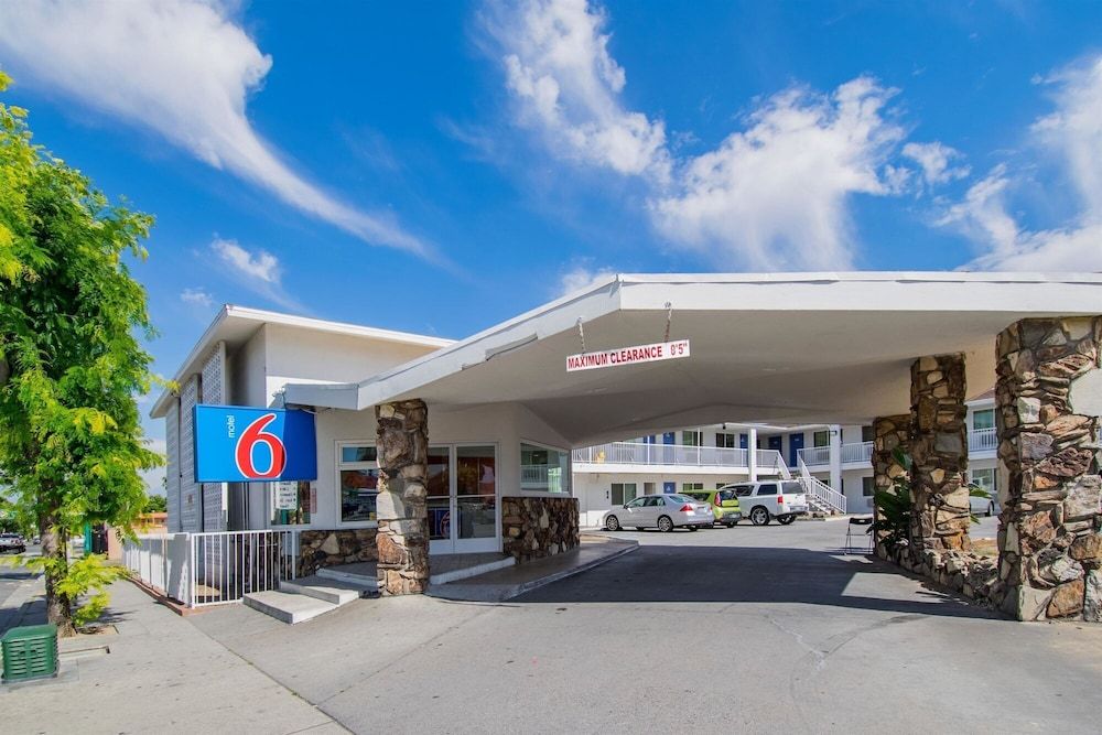 Motel 6 San Bernardino, CA - Downtown 2 estrelas em San Bernardino