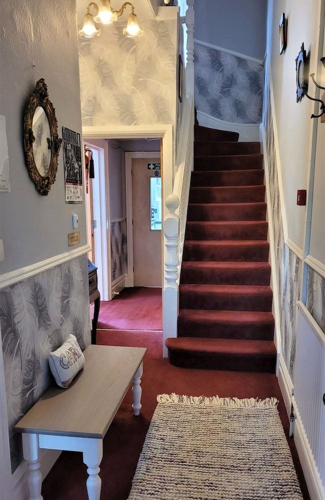 Greylands Guest House 2