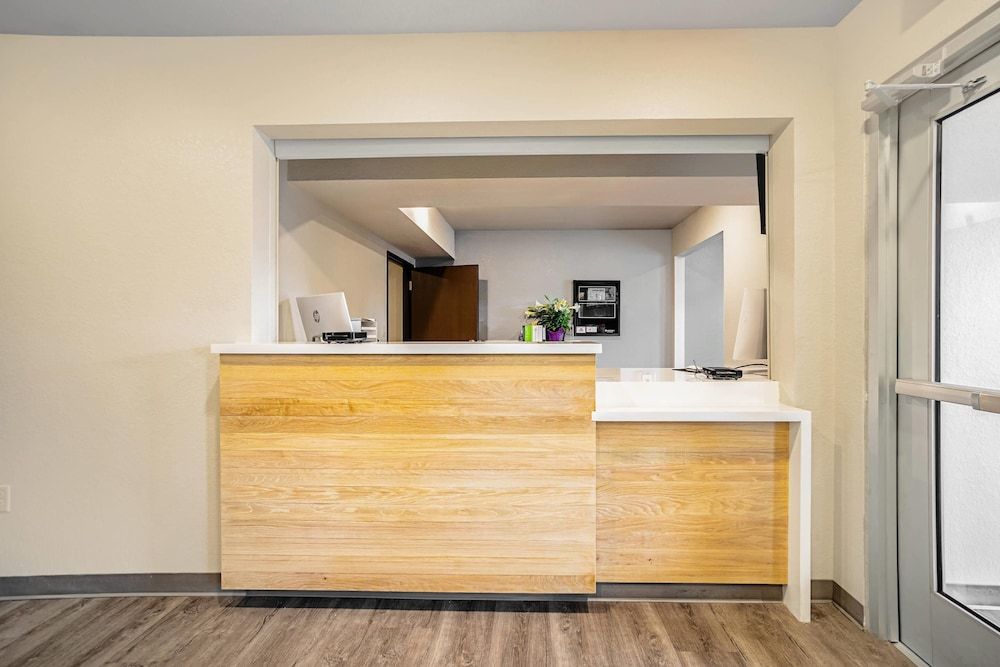 WoodSpring Suites Naples East 3