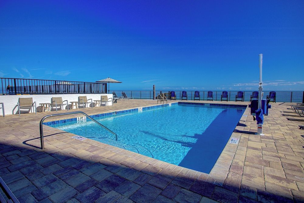 La Bella Oceanfront Inn 2 estrellas en Daytona Beach Shores