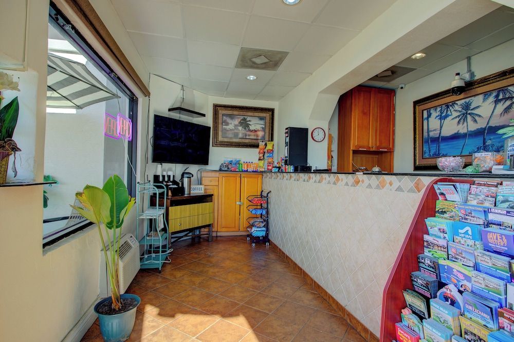 La Bella Oceanfront Inn 2