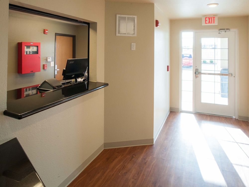 WoodSpring Suites Gainesville I-75 3