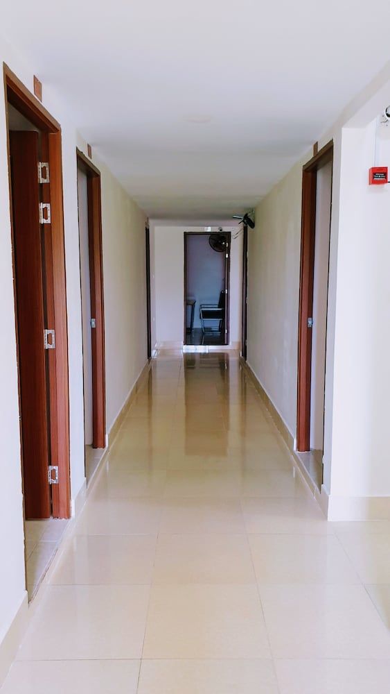 B Stay Hotel 2