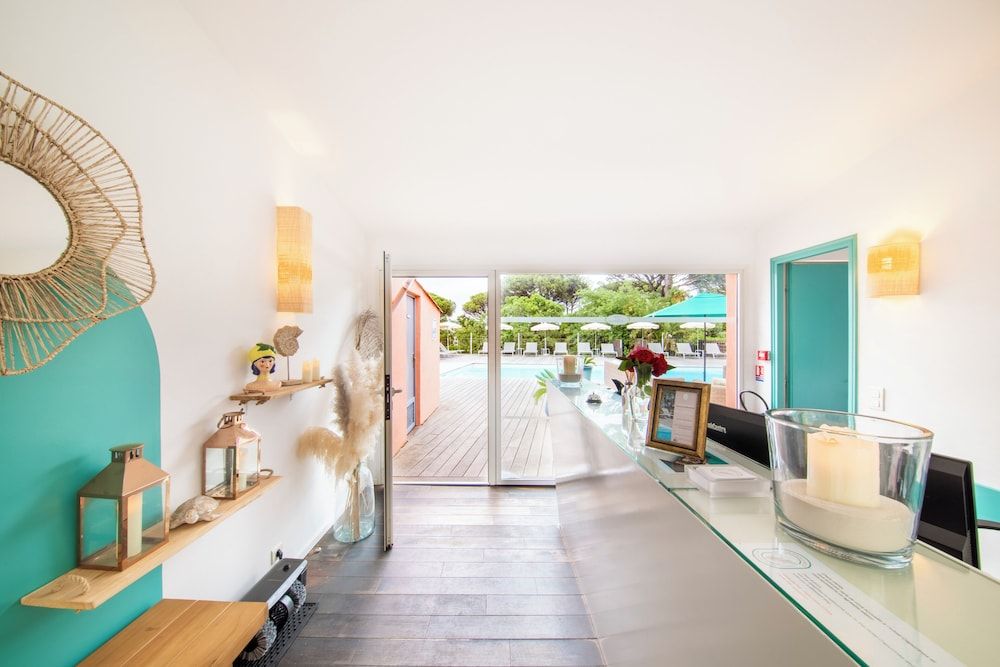 Hôtel Les Capucines - Saint Tropez 2