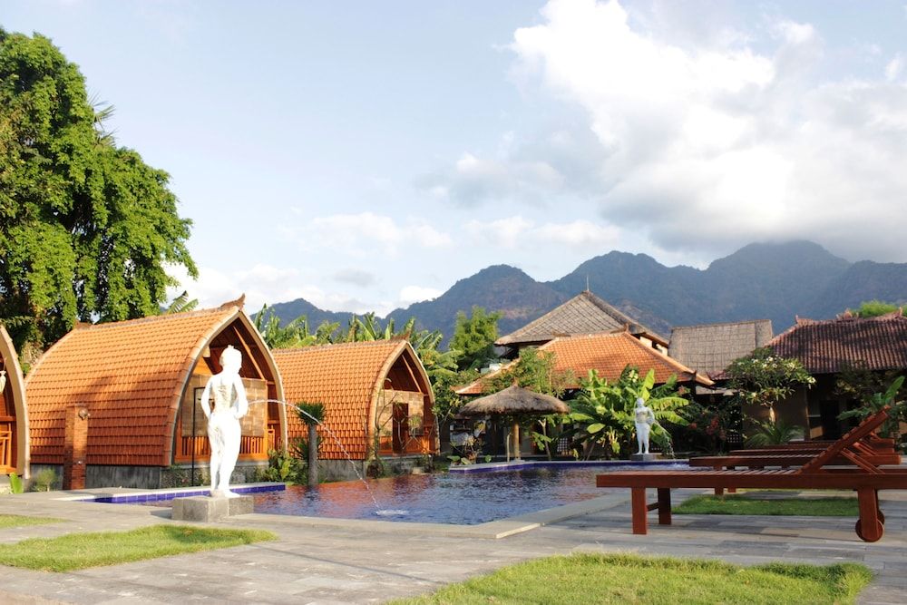 Kubu Padi Wooden House