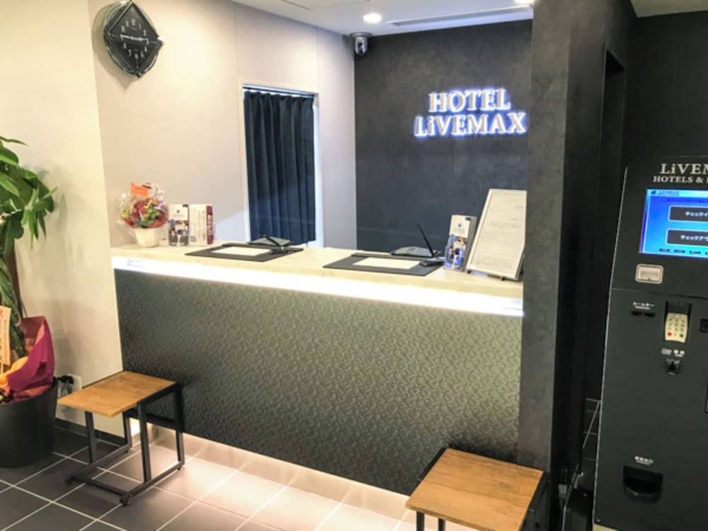 Hotel Livemax Toyama 3