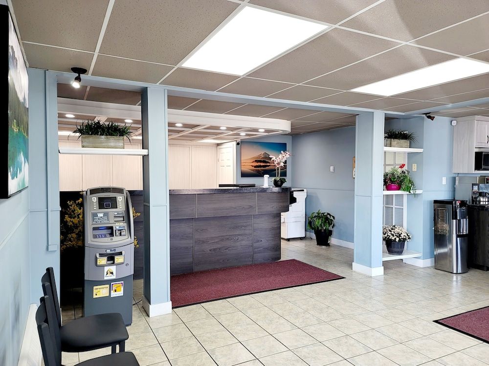 Canadian Motor Inn 3