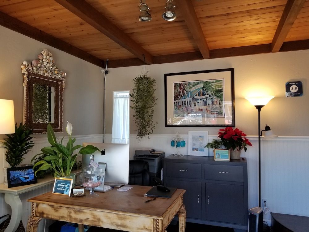 Pleasant Inn 3