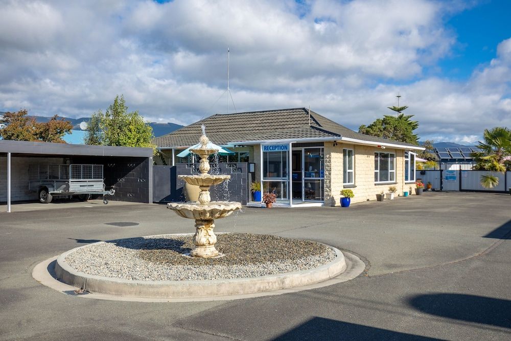 ASURE Fountain Resort Motel 1