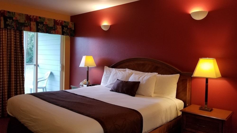 The Dew Drop Inn Motel 3