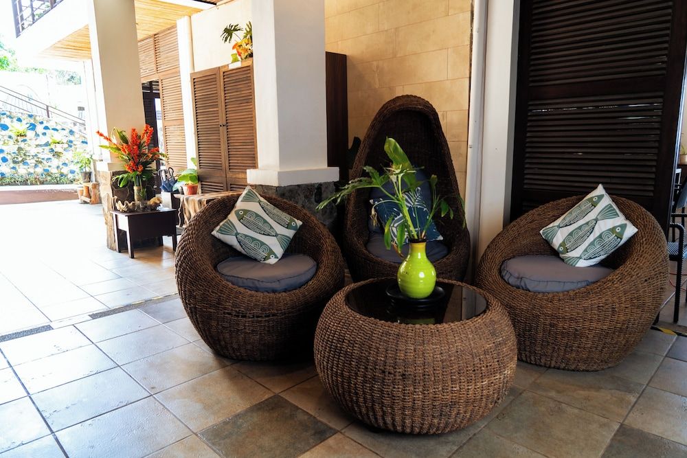 Altamare Dive and Leisure Resort Anilao 2