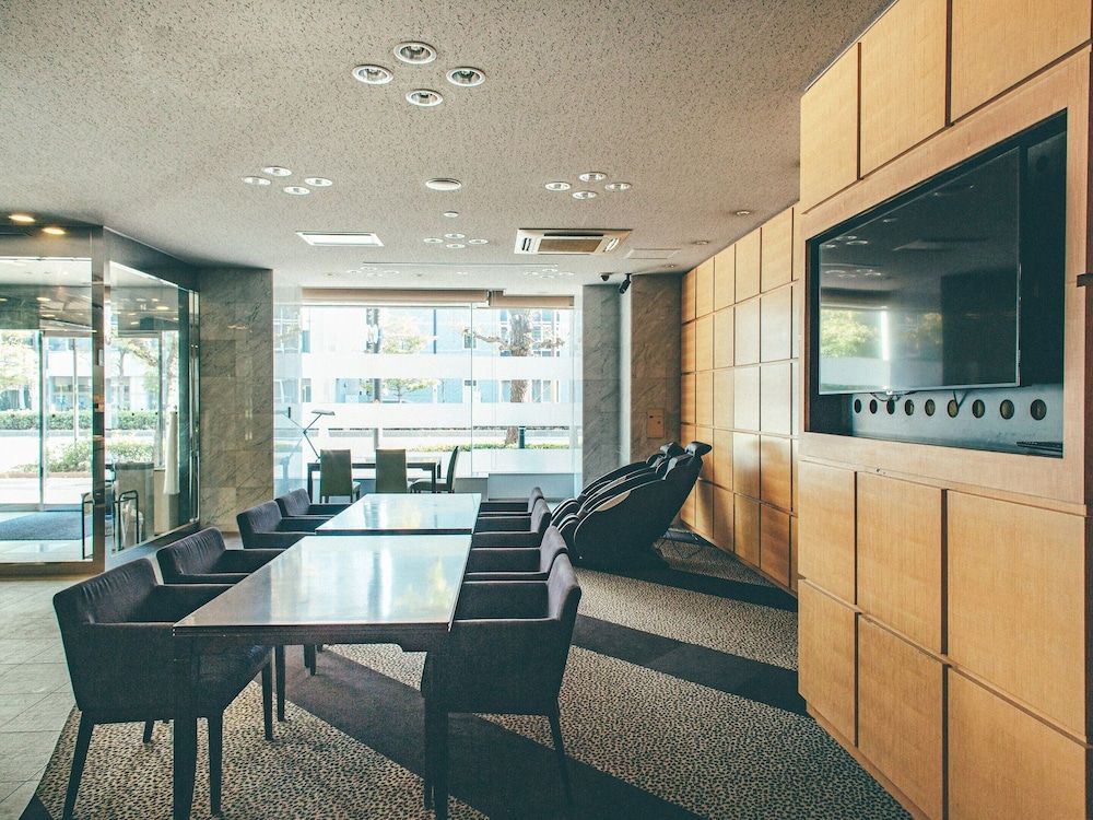 Kuretake Inn Okayama 2