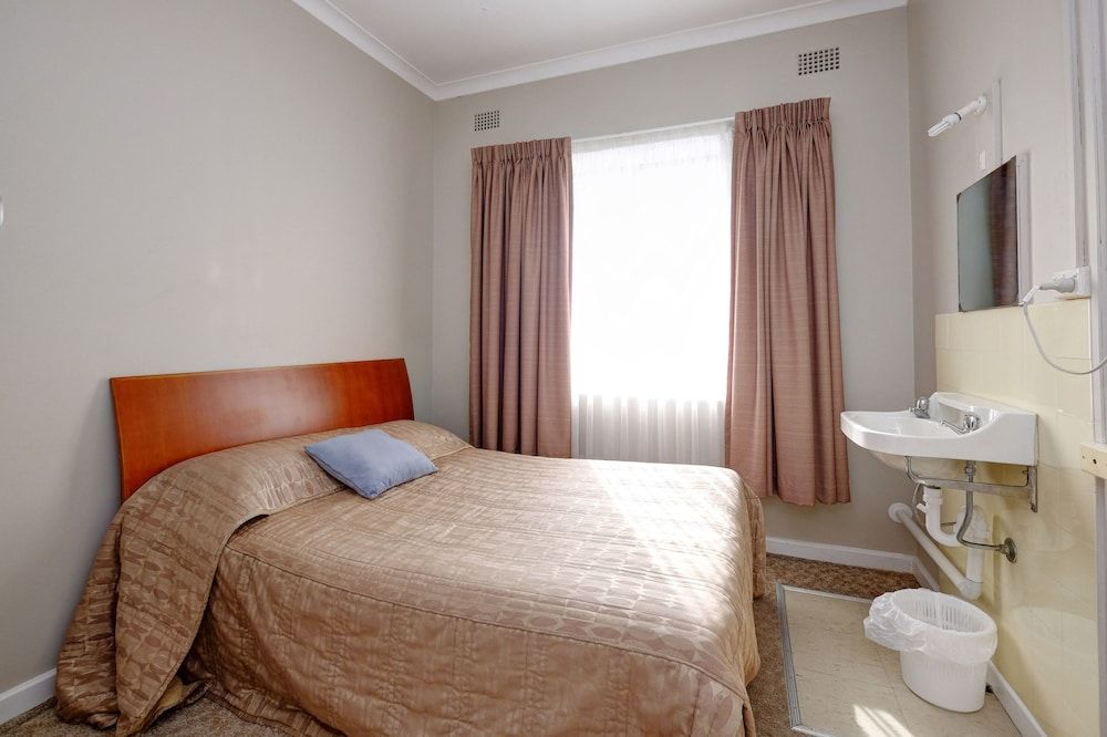 Lakes and Ocean Hotel Forster 3