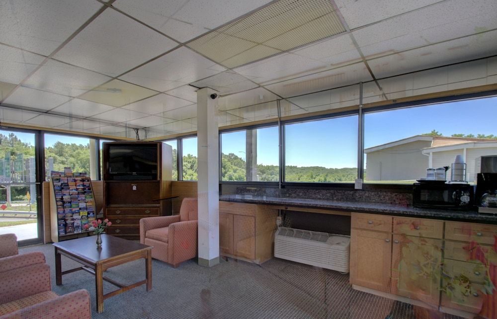 Village Inn Annapolis MD 2