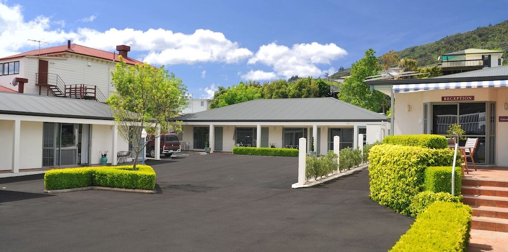 Jasmine Court Motel 2