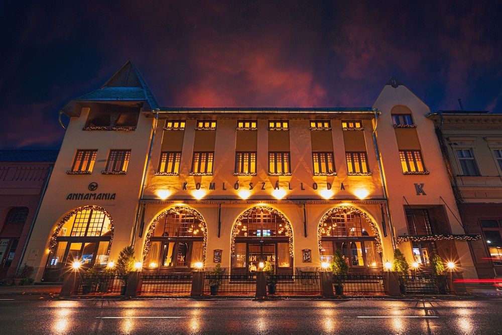 Komló Hotel Gyula 4 estrelas em Gyula