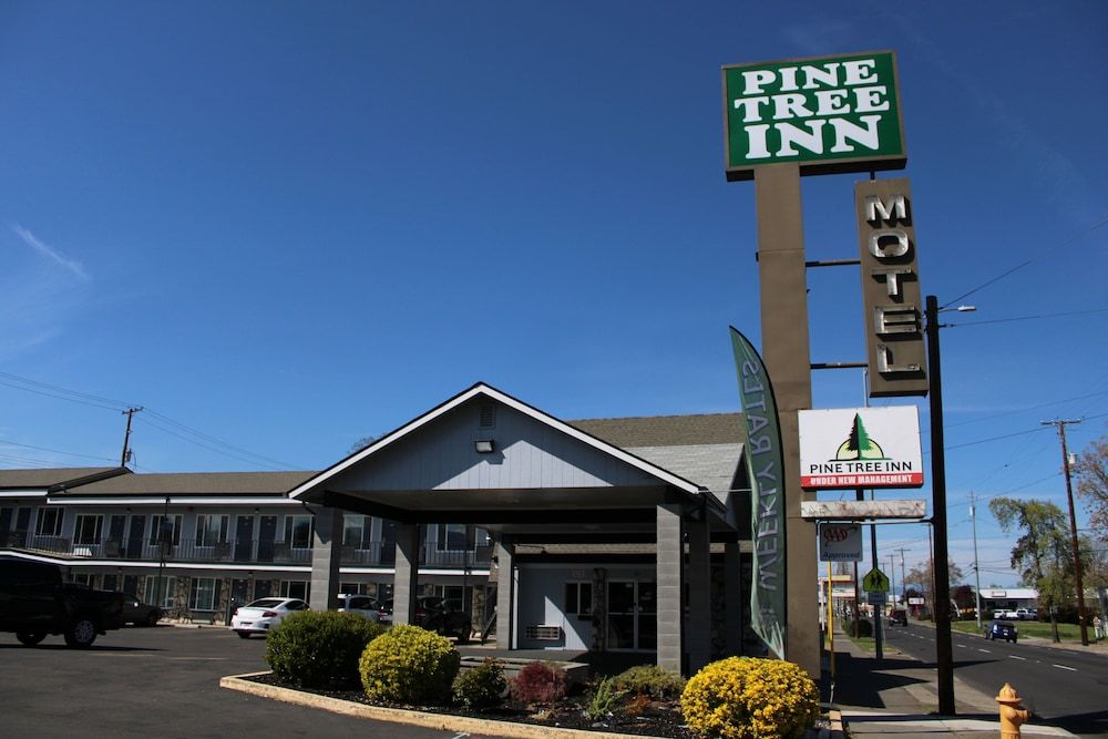 Pine Tree Inn 2 estrellas en Medford