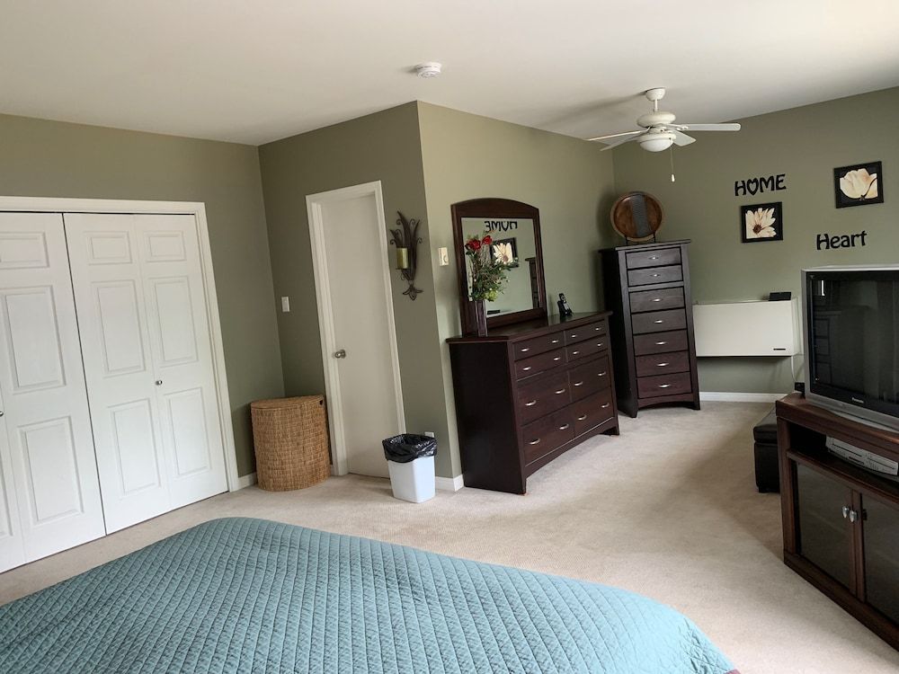 Dauphin Inn Express 3