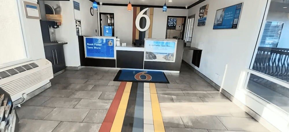 Motel 6 San Diego Airport - Harbor 3