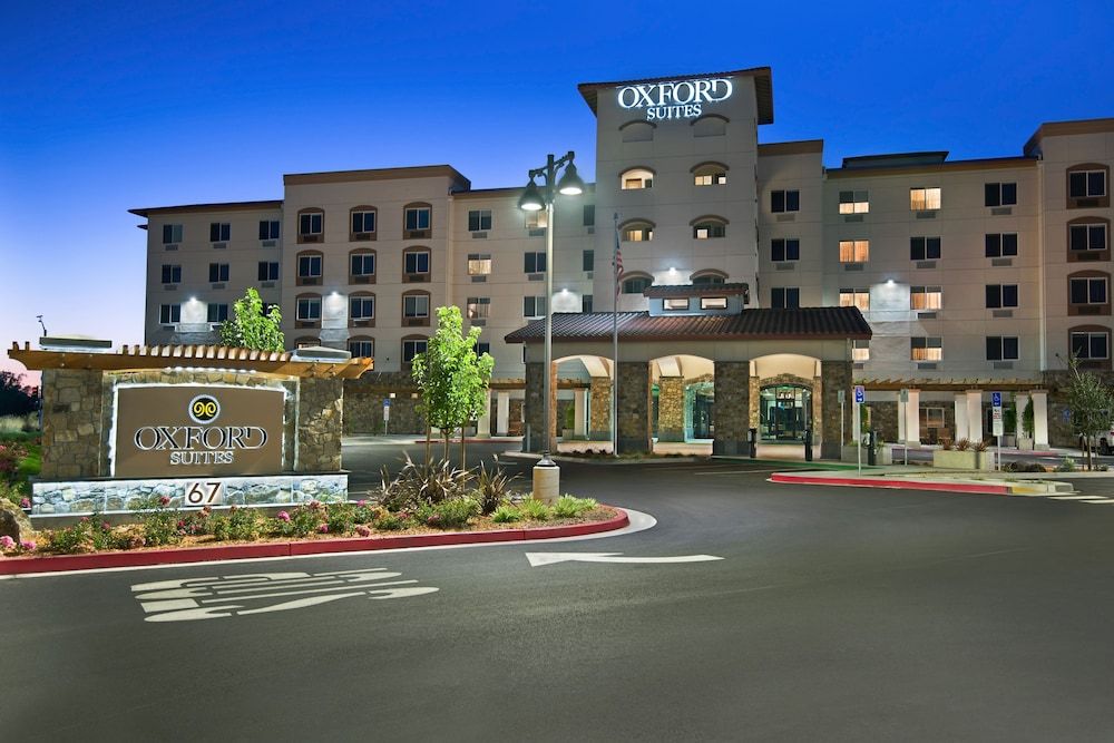 Oxford Suites Sonoma County 3 estrelas em Rohnert Park