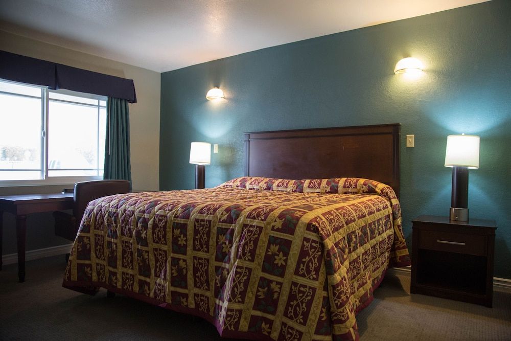Sahara Motel 2