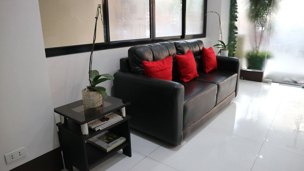 Doniti Suites and Events Place 2