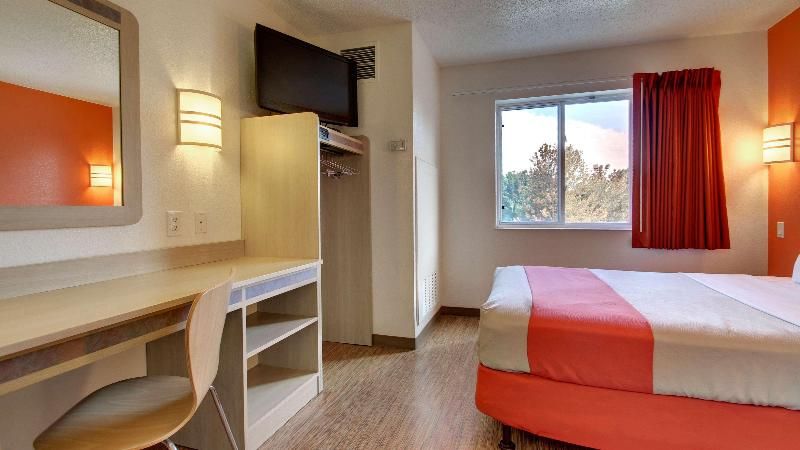 Motel 6 Springfield, IL 2