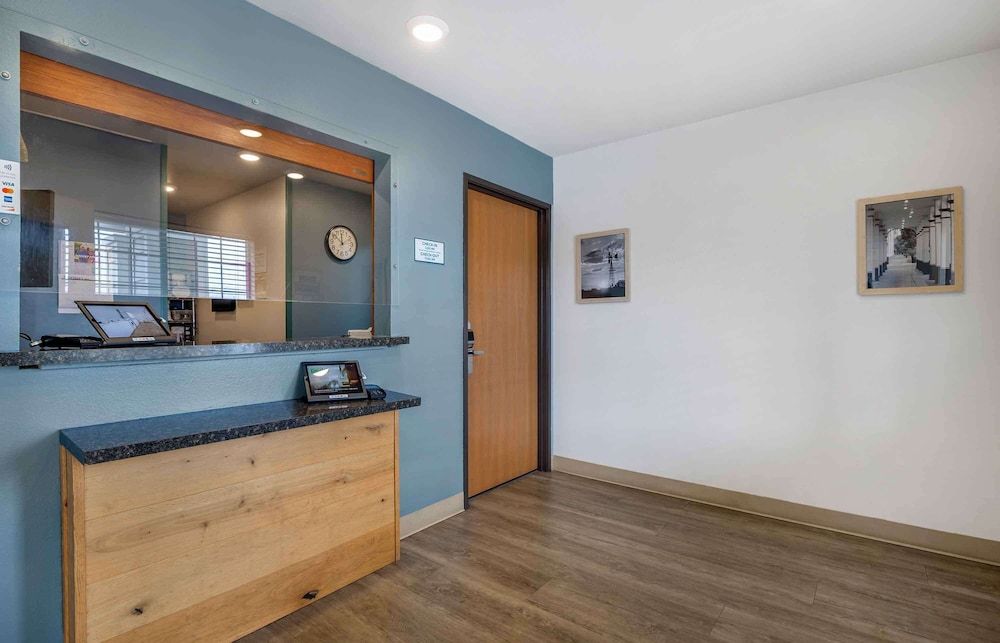 Extended Stay America Select Suites - Wichita - South 2