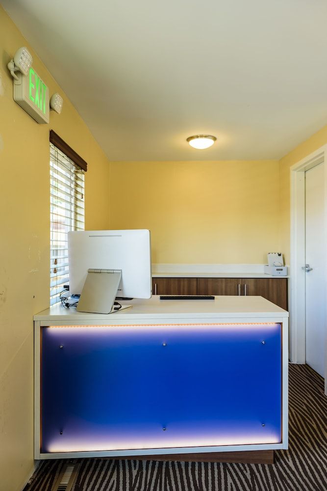 AArya Hotel By Niagara Fashion Outlets 2