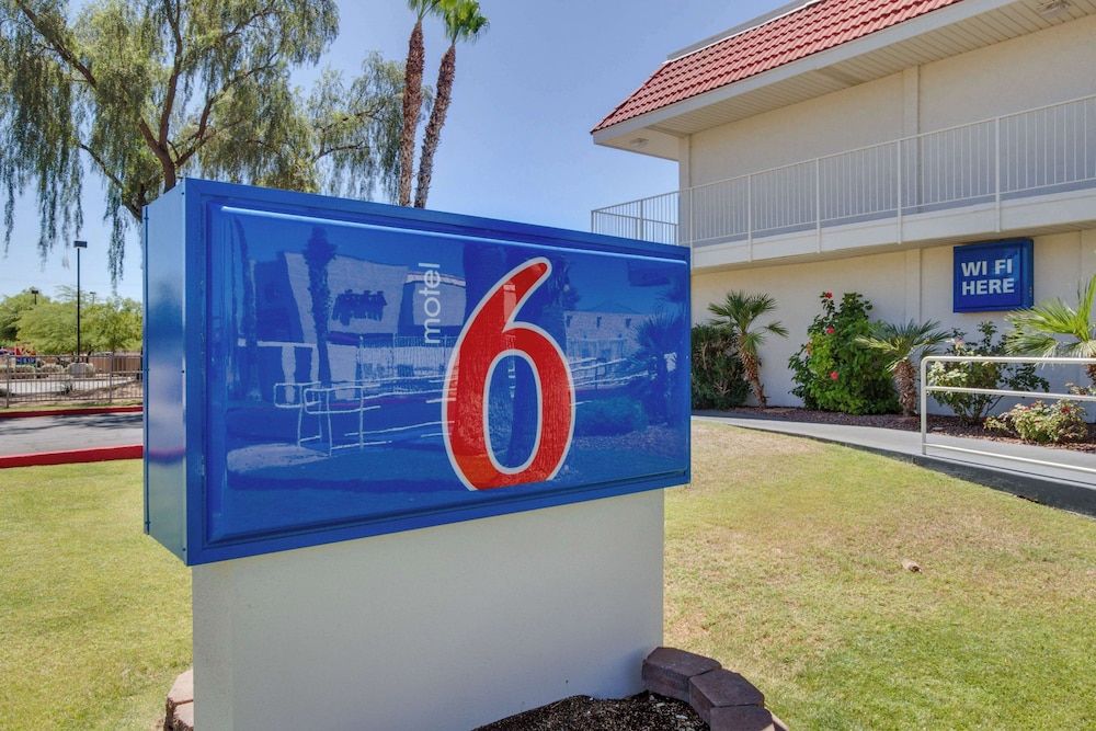 Motel 6 Tempe, AZ - Broadway - ASU 2 estrelas em Tempe