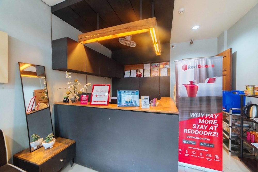 RedDoorz near New Government Center 2