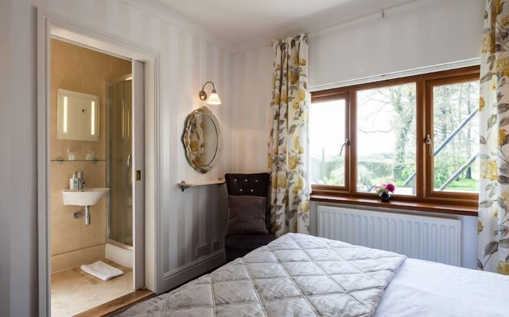 Langdon Farm Guest House 2