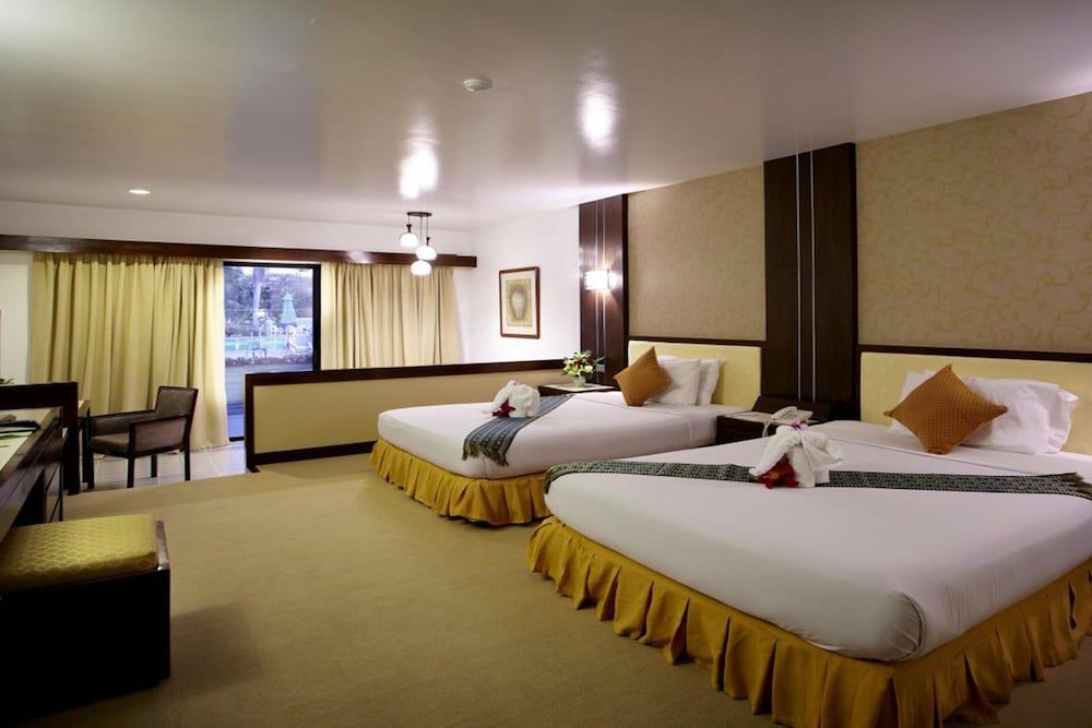 Pinehurst Golf Club & Hotel 3