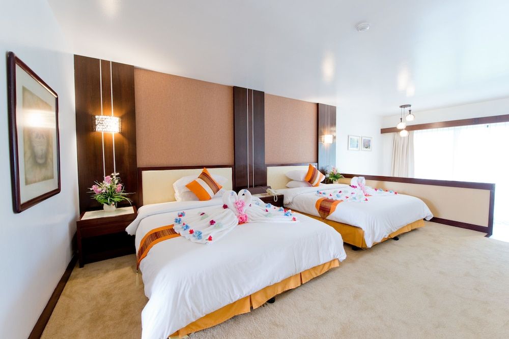 Pinehurst Golf Club & Hotel -1 estrellas en Pathum Thani