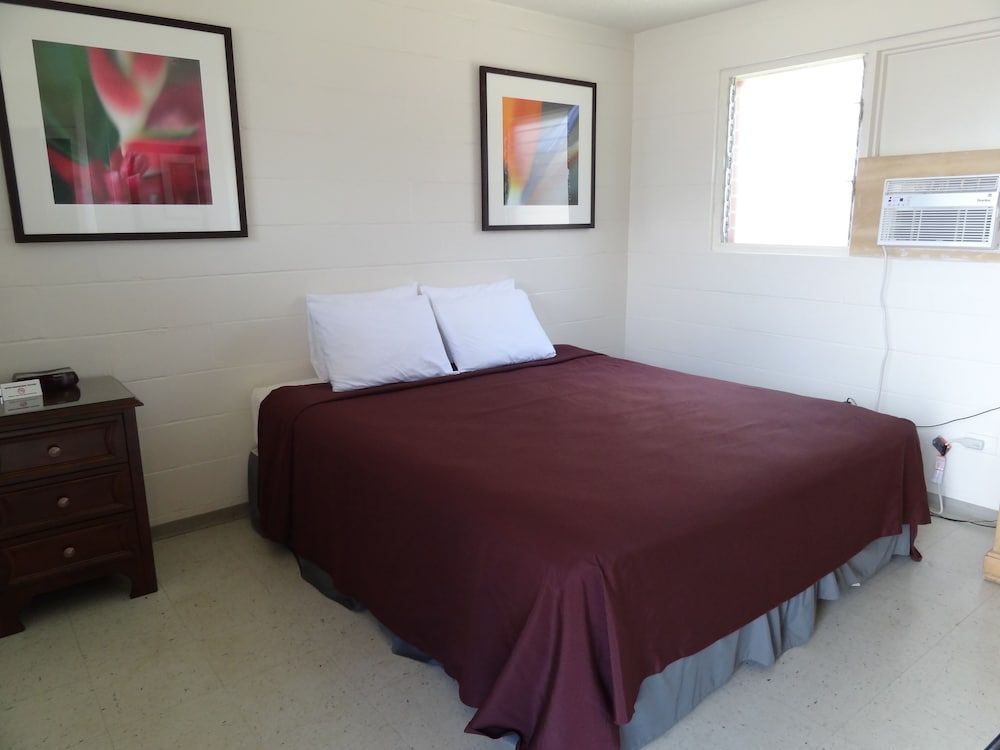 Tip Top Motel Cafe & Bakery 3