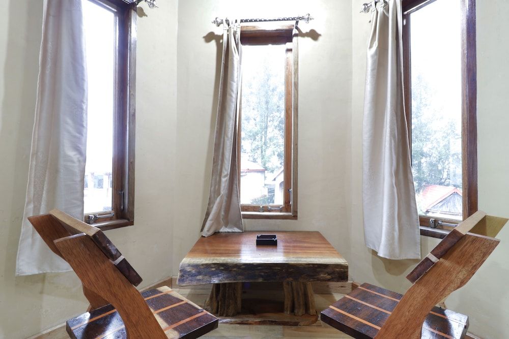 Alloyna Country Cottage 2