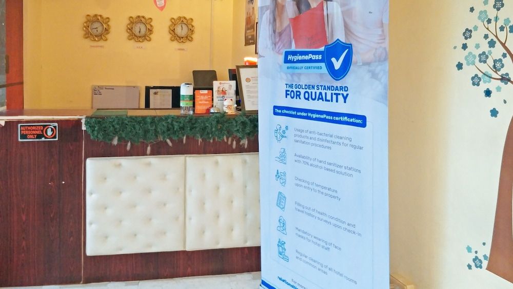 RedDoorz near Baclay Drive Super Metro 2