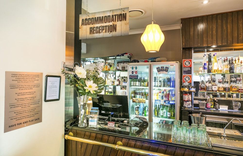 Nightcap at Jamison Hotel 2