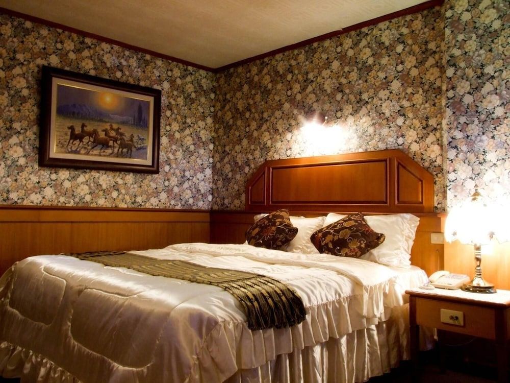 Sakol Grand Palace Hotel 2