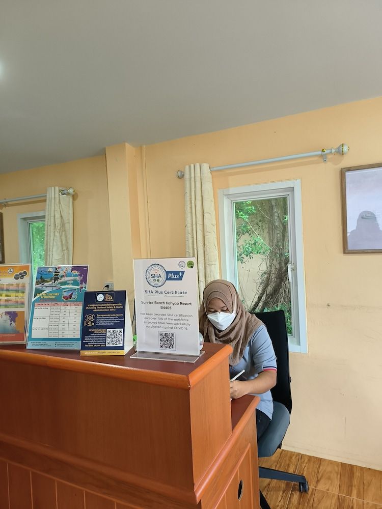 Sunrise Beach Koh Yao Resort