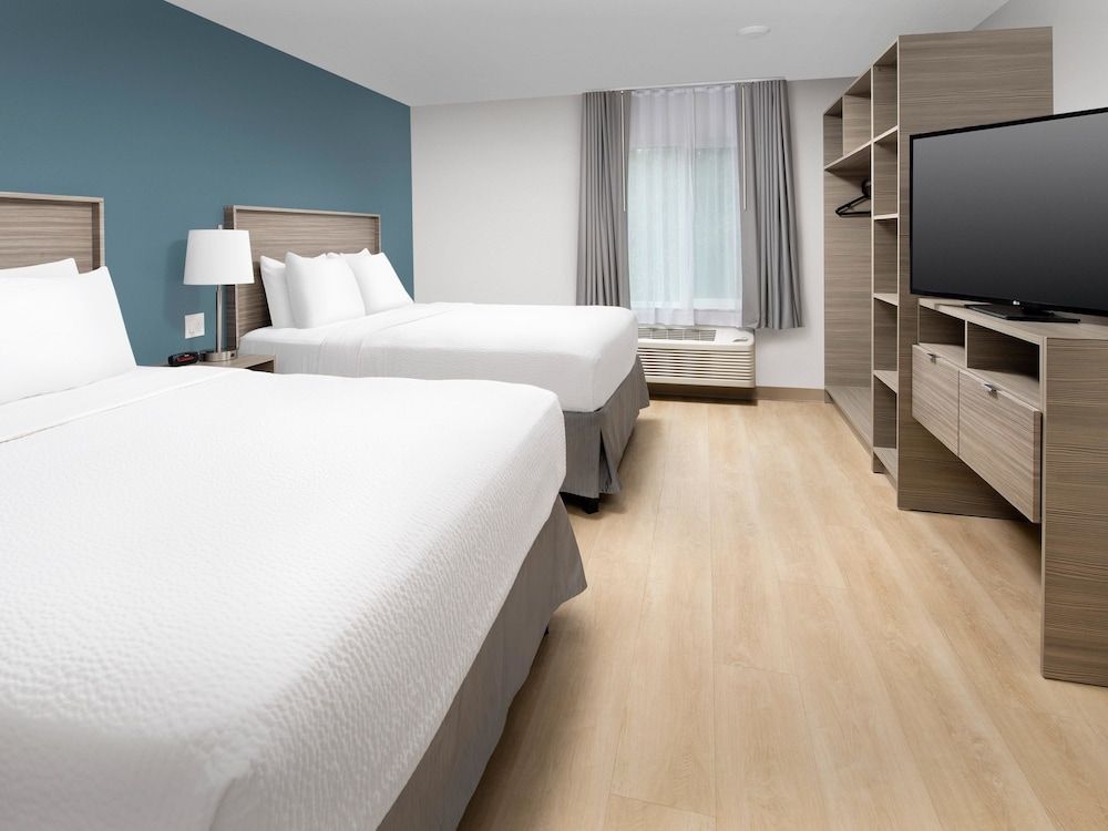 WoodSpring Suites Seattle Everett 3