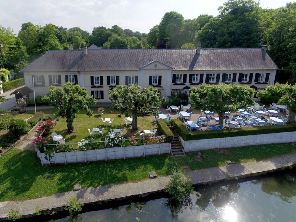 Hostellerie du Pavillon St Hubert 2 estrelas em Gouvieux