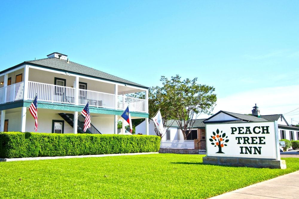 Peach Tree Inn & Suites 2 étoiles à Fredericksburg