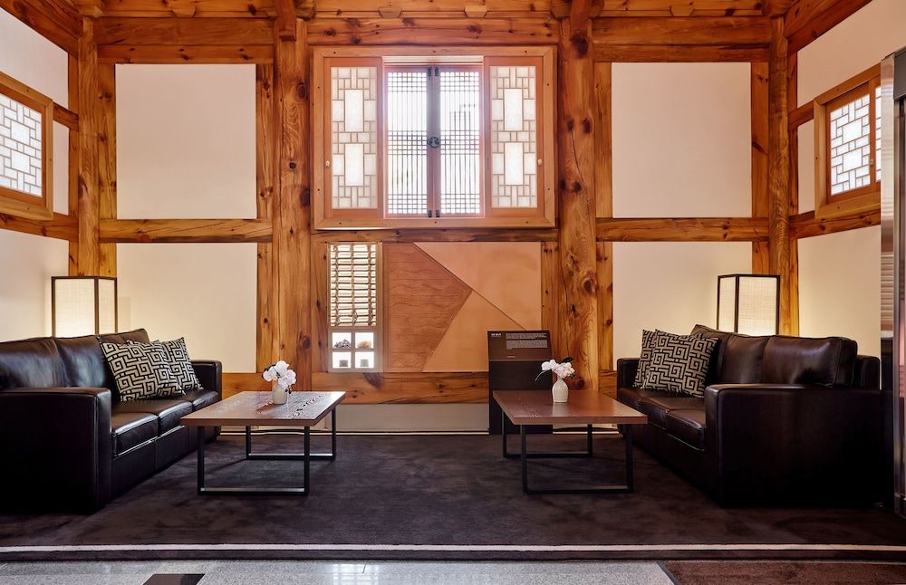 Hanok stay NAMWONYECHON by Kensington 3